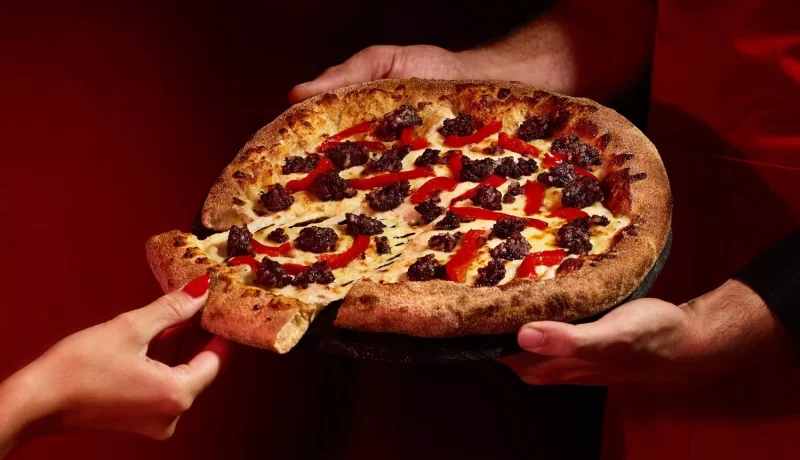 Telepizza Lanza Maestras: Morcilla y Chorizo Revolucionan el Sabor Español