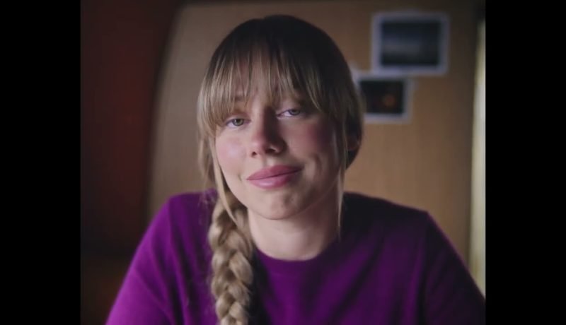 Campaña 'La Búsqueda del Tesoro': Ester Expósito y la violencia vicaria