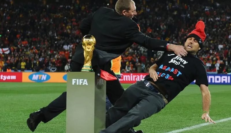 Jimmy Jump reaparece en partido del Ronin FC en Rubí en campaña de Jumpers