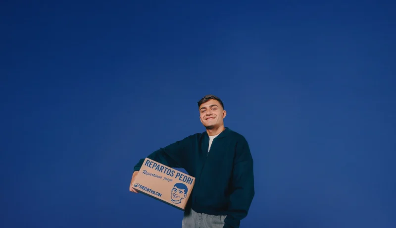 decathlon-y-pedri-impulsan-el-deporte-con-la-campana-back-to-sport