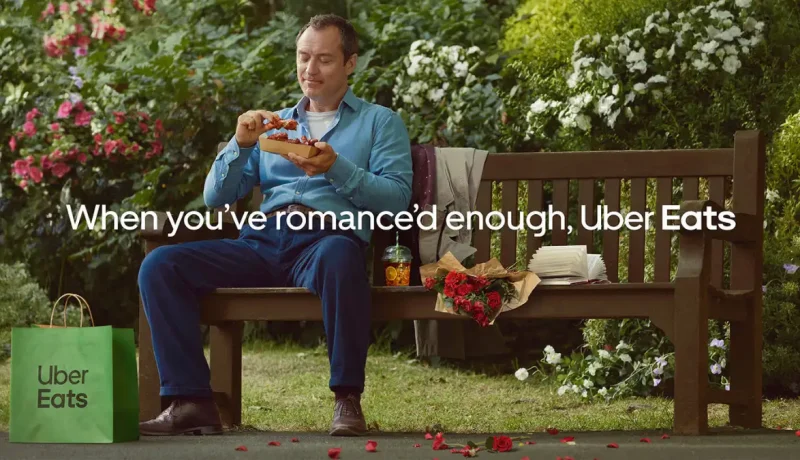 Jude Law dice basta al romance en anuncio de Uber Eats
