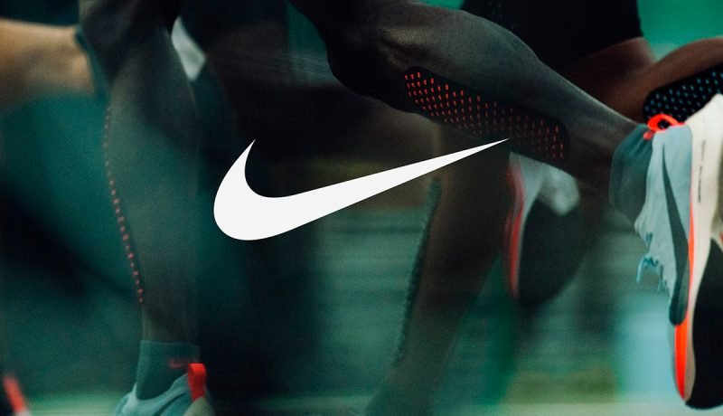 El "Outfit" de Nicolás Maduro le da a Nike Publicidad Involuntaria Valorada en $100 Millones 🤯