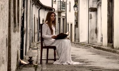 Corona Celebra 100 Años con Campaña "Made by the Sun" en Chile