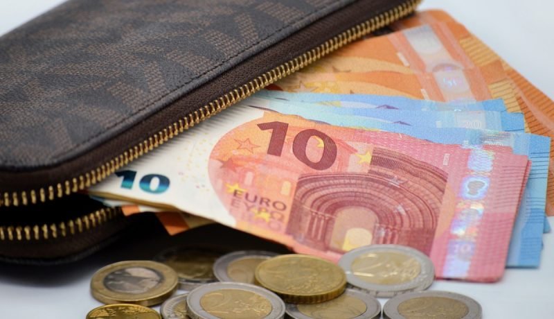 El Ecommerce Impulsa el Ahorro en Hogares Españoles