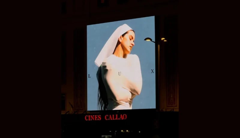 Rosalía: Estrategia de Marketing de Alto Impacto para "Lux"