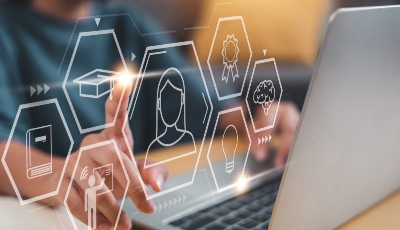 HuggingChat Revoluciona la IA Gratis: 117 Modelos y Enrutador Inteligente